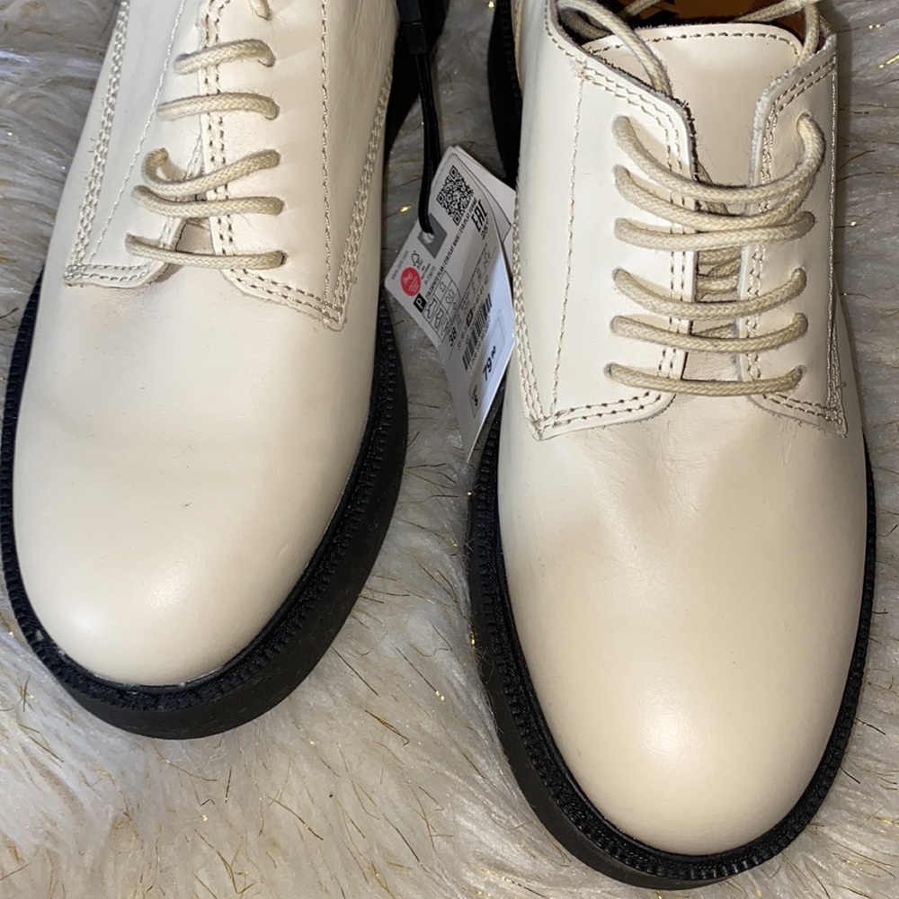 ZARA Low Heeled Leather Derby Shoes Off-White - Picture 6 of 10